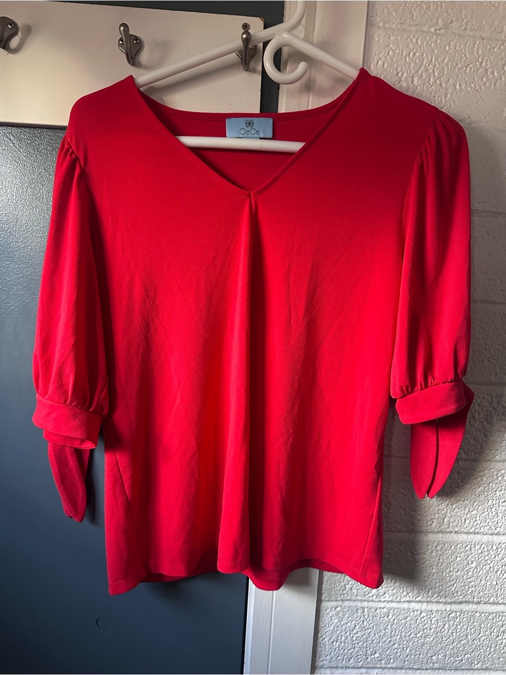 CeCe Bright Red V-Neck Puff Sleeve Top
